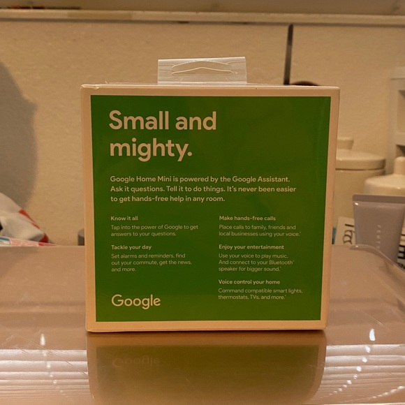 Google Home - Mini - Picture 3 of 4